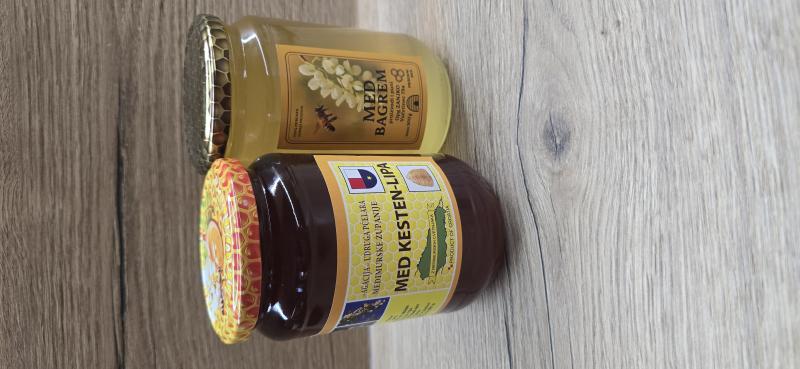Med kesten lipa , bagrem 